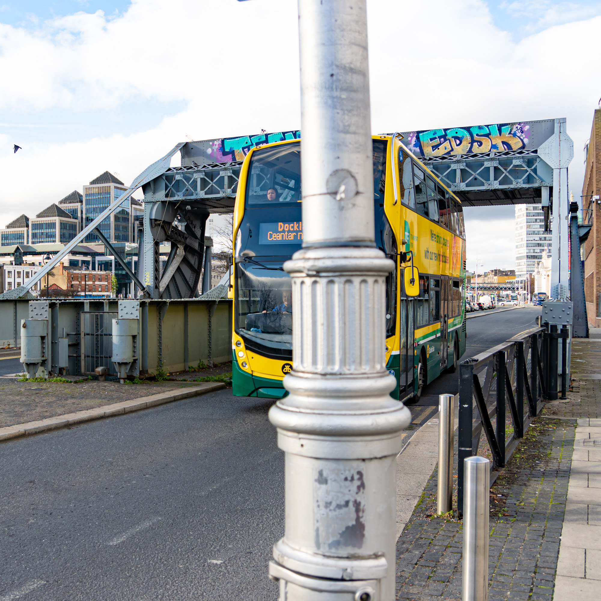 Crossing a side channel