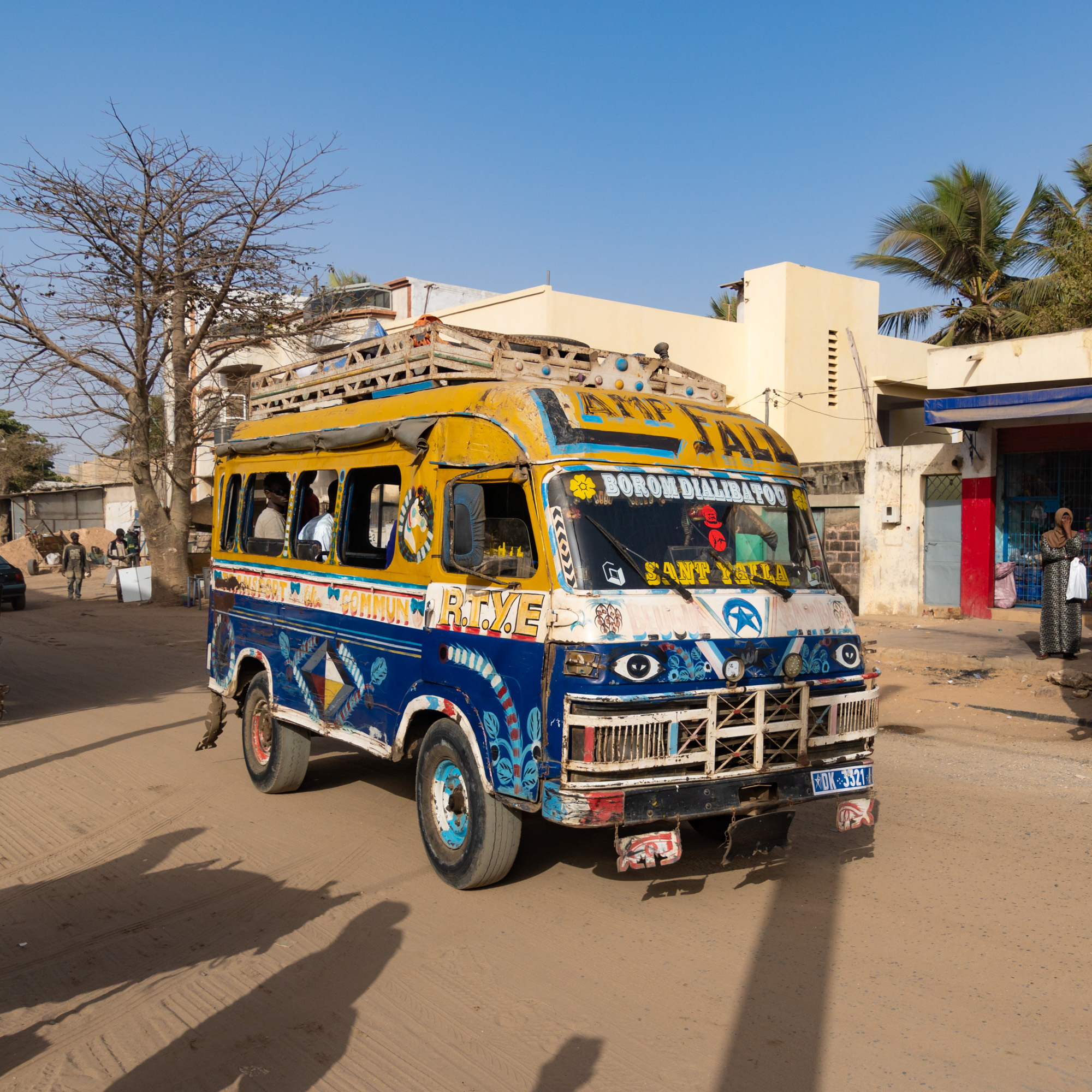 Bus in Dakar