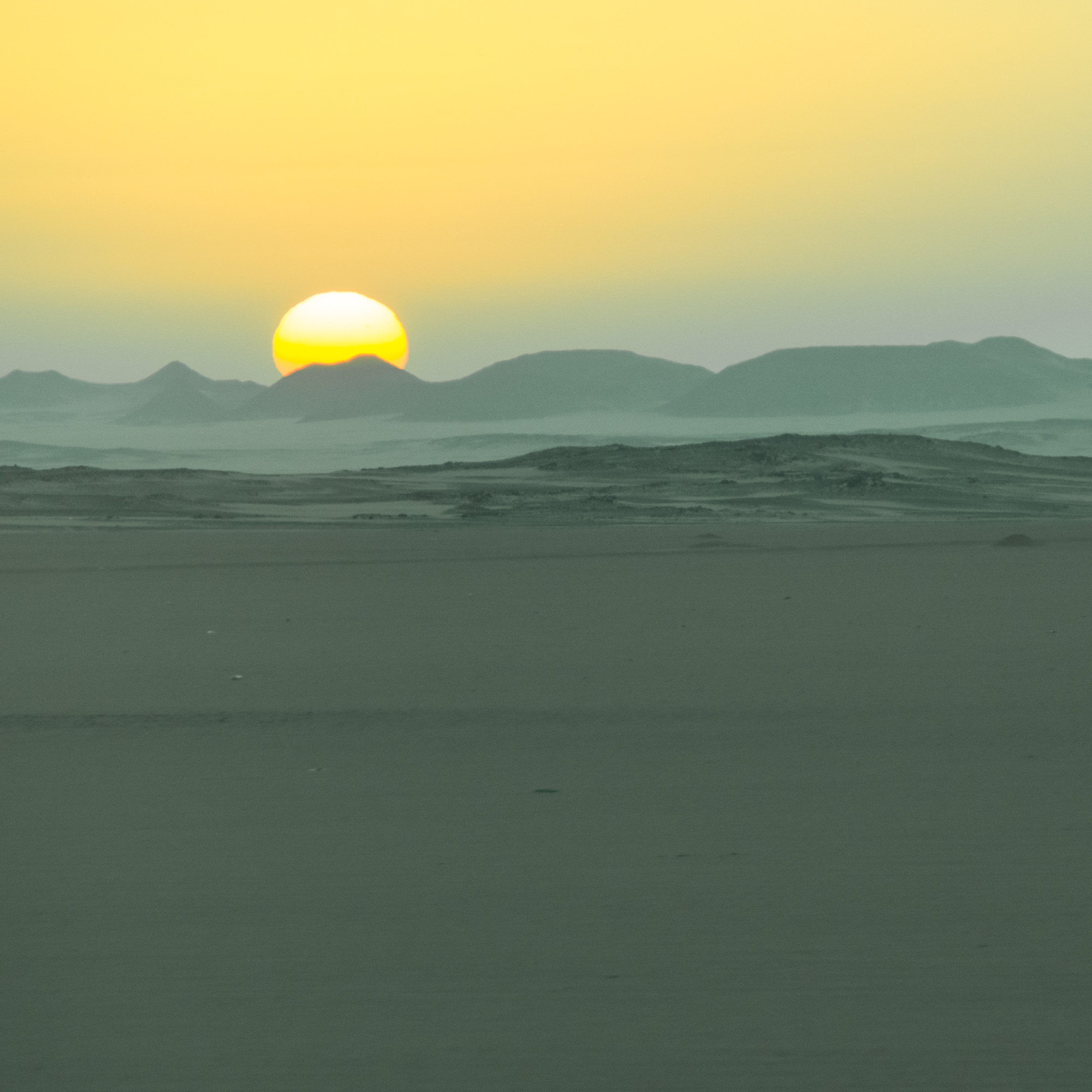 Egypt, Sunset in the Sahara 